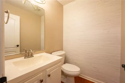 6910 Spring Valley Ln, Export, PA 15632 photo 13