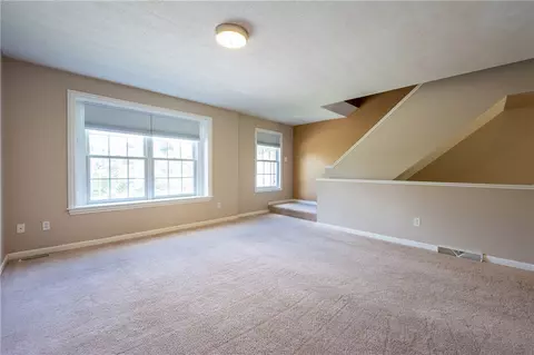 6910 Spring Valley Ln, Export, PA 15632 photo 11