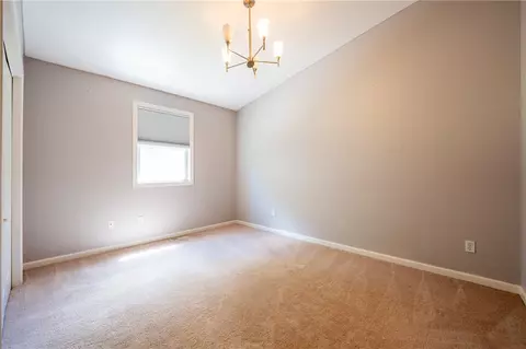 6910 Spring Valley Ln, Export, PA 15632 photo 18