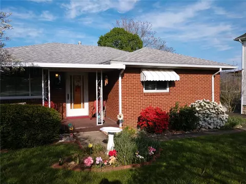 112 Easy St, Uniontown, PA 15401