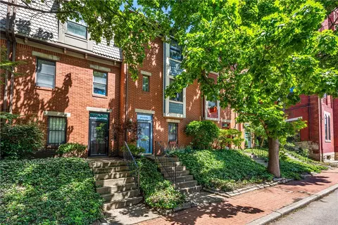 428 Lockhart St, Pittsburgh, PA 15212