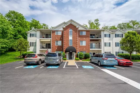200 Hidden Ridge Ct #303, South Park, PA 15129