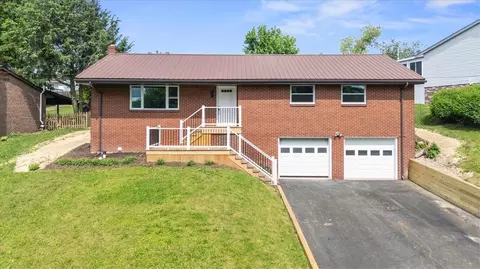 116 Autumn Dr, Butler, PA 16001