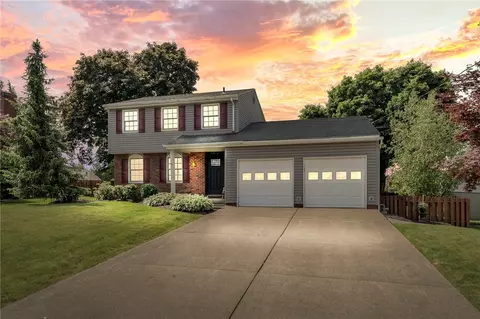 1472 Oakridge Dr, Ambridge, PA 15003