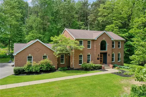 150 Wildflower Ln, Mars, PA 16046