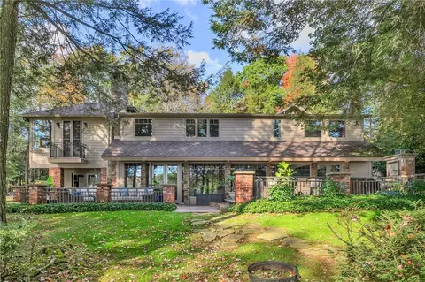 243 Point Circle Dr, Central City, PA 15926