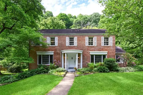 108 Merrie Woode Dr, Pittsburgh, PA 15235