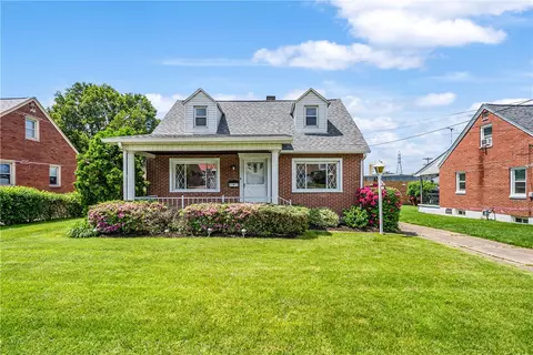 2819 Pioneer Dr, Ambridge, PA 15003