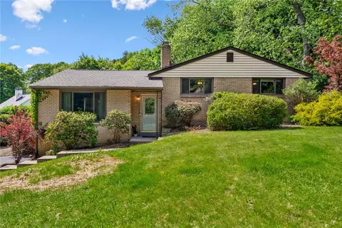 4215 Mount Royal Blvd, Allison Park, PA 15101
