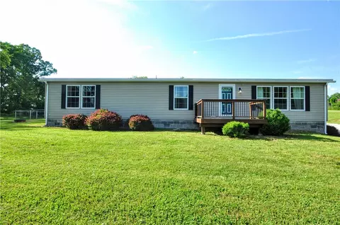 611 Stewartstown Rd, Point Marion, PA 15474