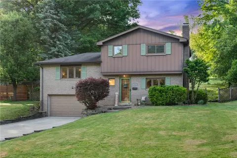 3499 Ashland Dr, Bethel Park, PA 15102