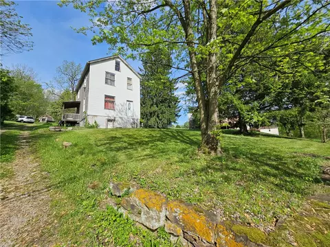 3249 Clay Pike St, Herminie, PA 15637