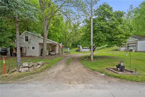 192 Ashwood Rd, Darlington, PA 16115