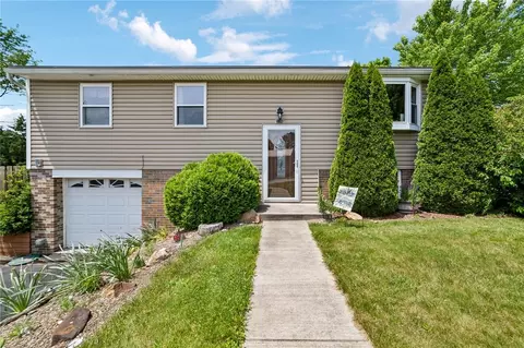 598 Joan St, Cranberry Township, PA 16066