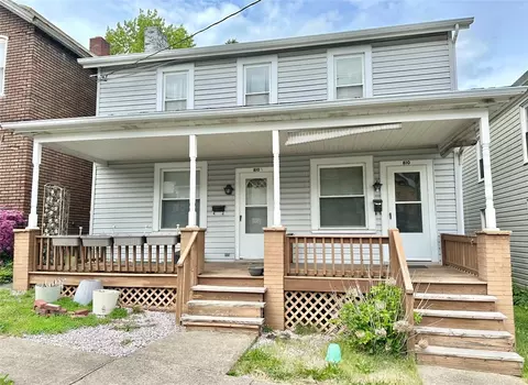 810 810 12 Mulberry St, Scottdale, PA 15683
