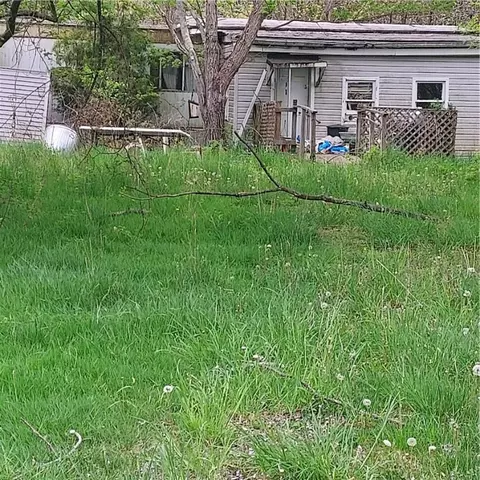 118 Coaltown Rd, Slippery Rock, PA 16057