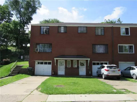 1524-1526 Dunluce Dr, Pittsburgh, PA 15227