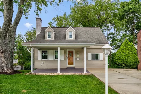 3233 Circle Dr, Pittsburgh, PA 15227