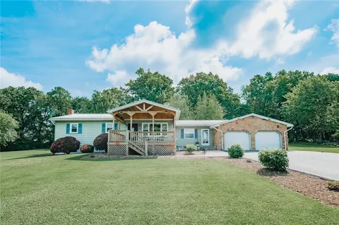 14 Sixth Ave, Indiana, PA 15701