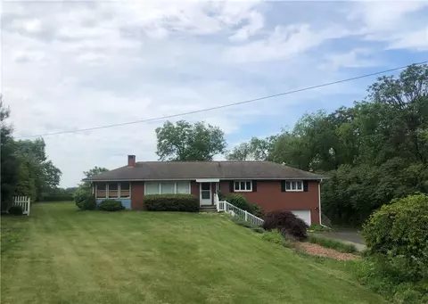185 Kruest Dr, Freedom, PA 15042