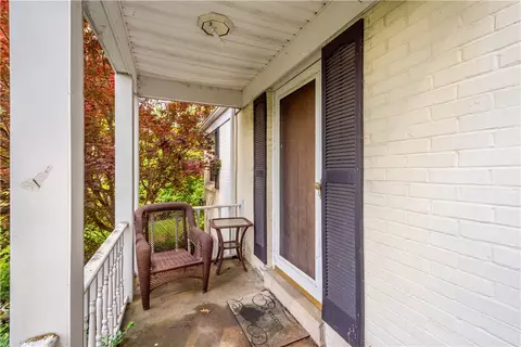 112 Johnston Rd, Upper Saint Clair, PA 15241 photo 3