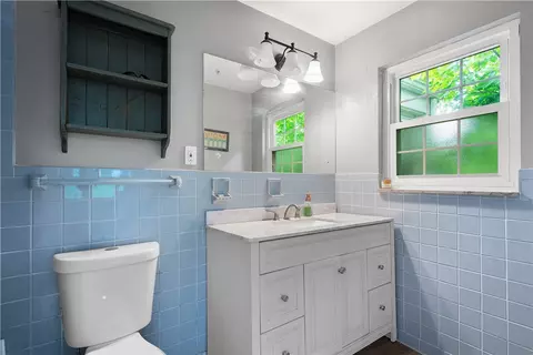 112 Johnston Rd, Upper Saint Clair, PA 15241 photo 14