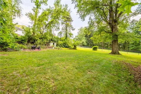 112 Johnston Rd, Upper Saint Clair, PA 15241 photo 25