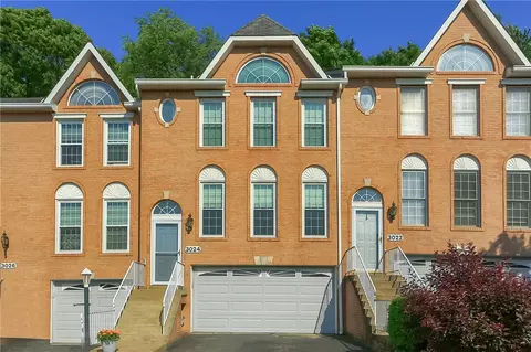 3024 Estate Dr, Oakdale, PA 15071
