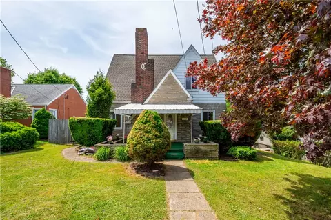 106 State St, Charleroi, PA 15022