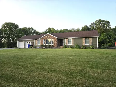 326 Five Points Rd, Edinburg, PA 16116