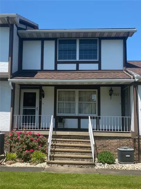 1205 Alpen Strasse, Latrobe, PA 15650