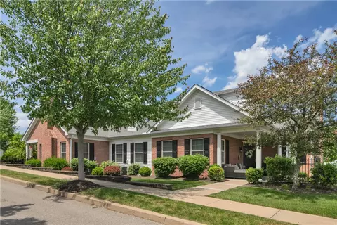 2132 Clerkenwell Ln, Cranberry Township, PA 16066
