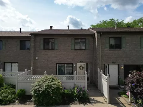 109 Georgetown Ln, Export, PA 15632 photo 3
