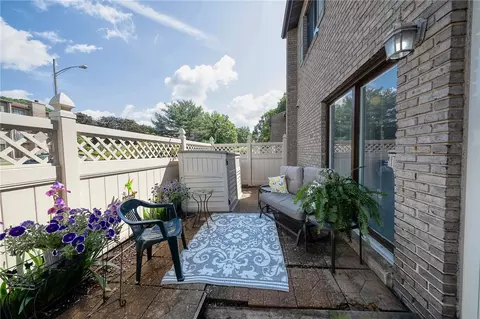 109 Georgetown Ln, Export, PA 15632 photo 5