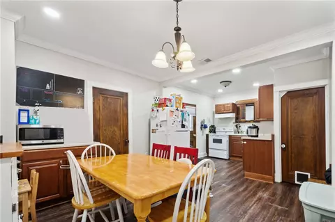 408 Jackson Ave, Vandergrift, PA 15690 photo 5