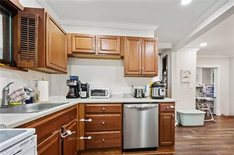 408 Jackson Ave, Vandergrift, PA 15690 photo 9