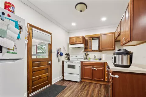 408 Jackson Ave, Vandergrift, PA 15690 photo 8