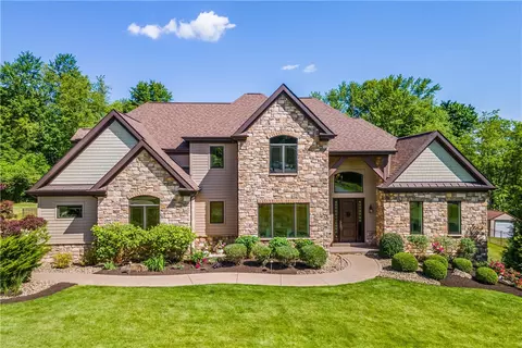 458 Conrad Dr, Mars, PA 16046