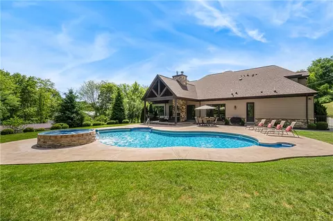 458 Conrad Dr, Mars, PA 16046 photo 12