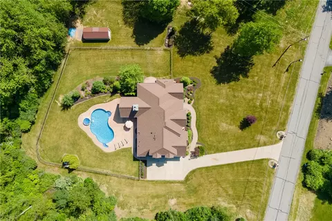 458 Conrad Dr, Mars, PA 16046 photo 8