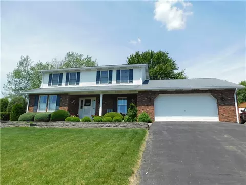 58 Russ St, Uniontown, PA 15401