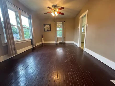 Living - 705 Maple St, Coraopolis, PA 15108 photo 11 of 13