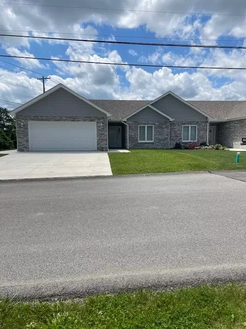 1353 Trent Dr, Latrobe, PA 15650