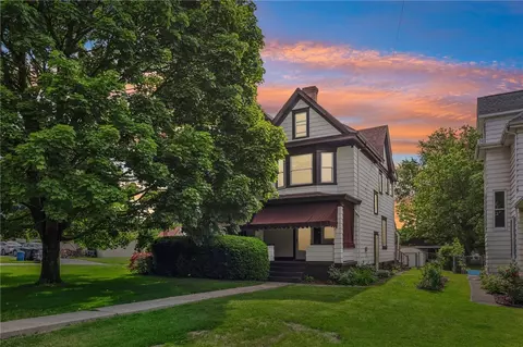 35 Sunnyside Ave, Carnegie, PA 15106