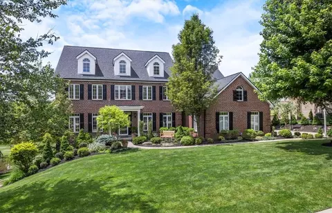 210 Chesapeake Dr, Gibsonia, PA 15044