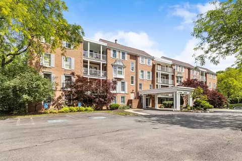 201 Kingsberry Cir #419, Pittsburgh, PA 15234