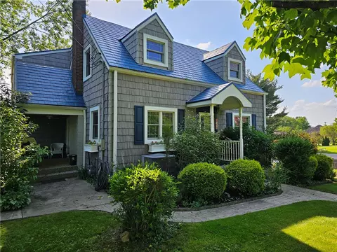 523 Franklin Farms Rd, Washington, PA 15301