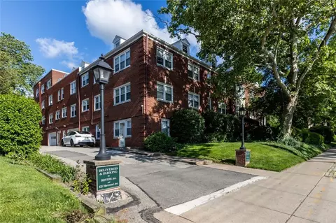 825 Morewood Ave #G10, Pittsburgh, PA 15213