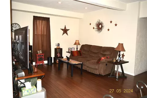 Living - 119 Yoder Ave, Mount Pleasant, PA 15666 photo 1 of 1