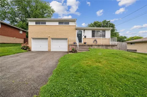 532 Sunnyfield, Monroeville, PA 15146